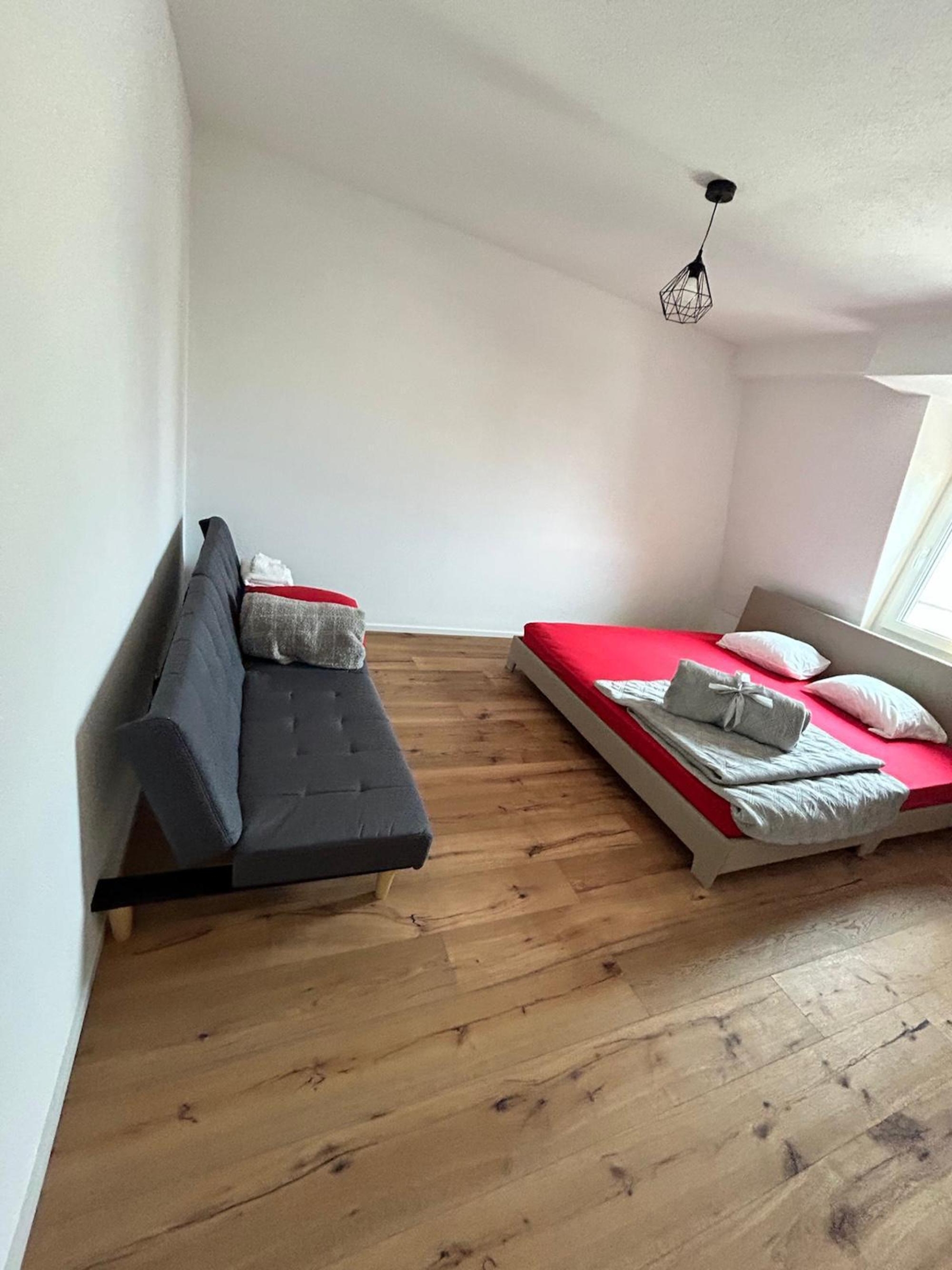 Moderen 3.5 Zimmer- Wohnung Moderen 3.5 Zimmer- Wohnung