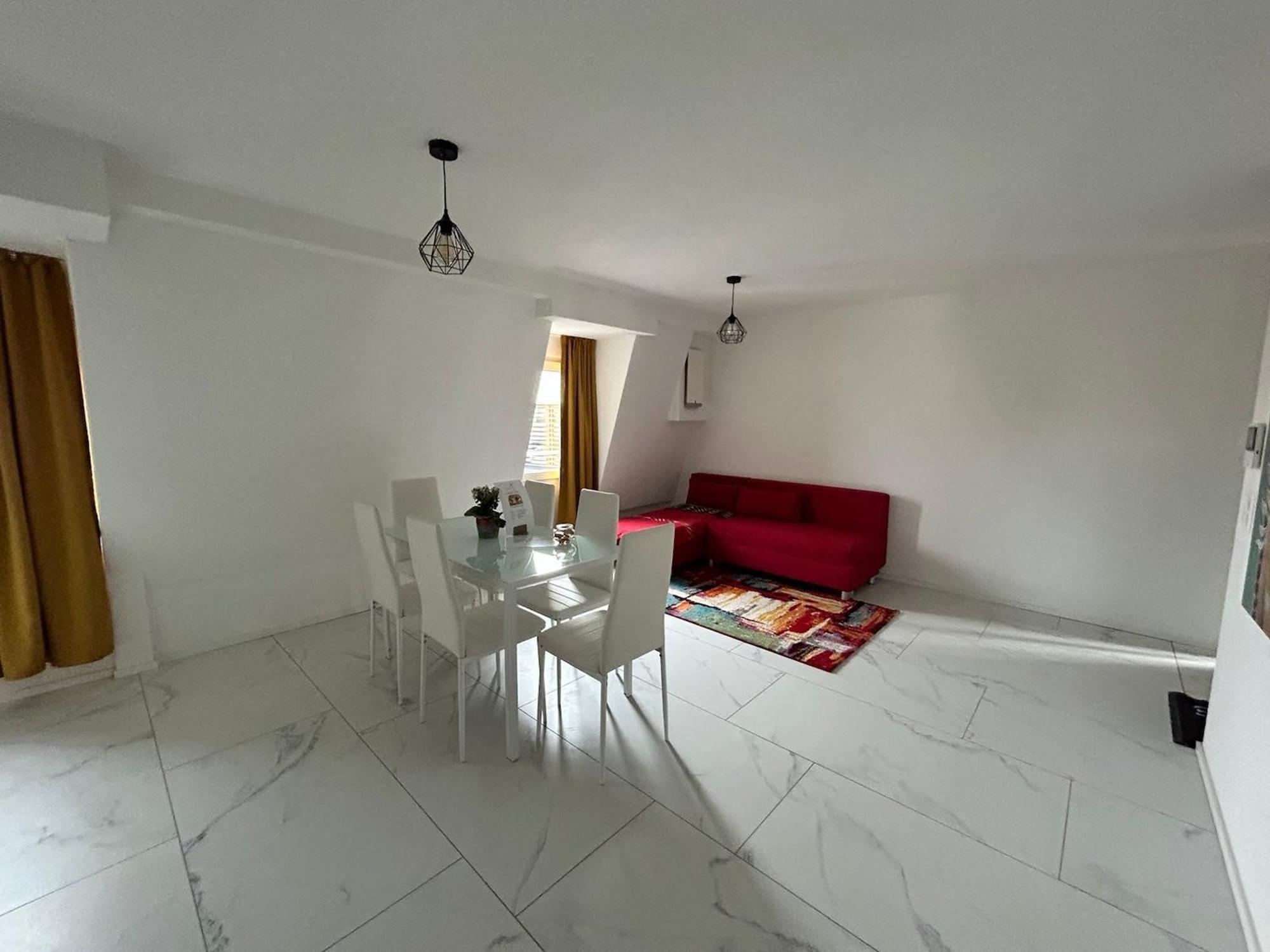 Moderen 3.5 Zimmer- Wohnung Moderen 3.5 Zimmer- Wohnung